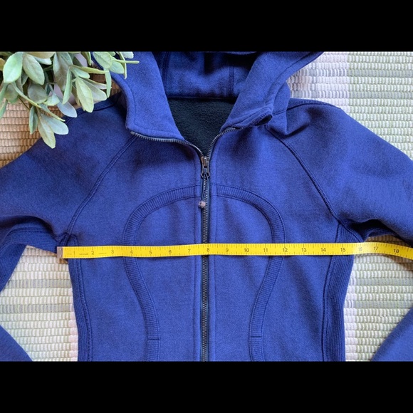 *SOLD* Lululemon Scuba Hoodie Jacket Heather Denim - Picture 6 of 8